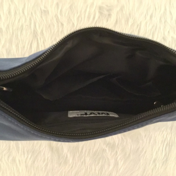 University of Michigan Logo hobo Handbag NWT - Picture 7 of 7